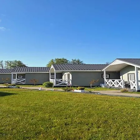 펜션 Homes Close To The Seaside Chłopy