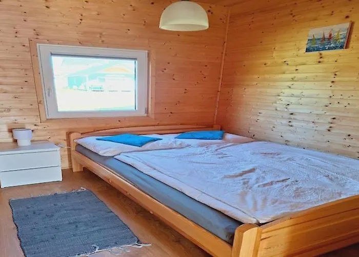 Homes Close To The Seaside Chłopy